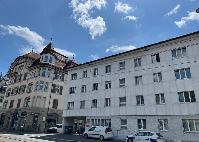 Big Center - Marble 5 דירה ציריך